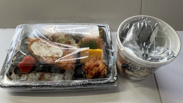 ファミリーマート 羽黒荒川店（FamilyMart） - 鶴岡（コンビニ・スーパー）の写真