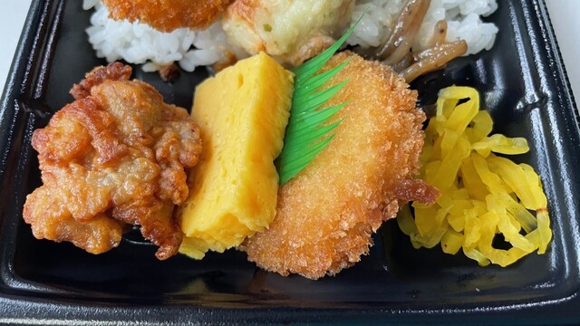 ファミリーマート 羽黒荒川店（FamilyMart） - 鶴岡（コンビニ・スーパー）の写真