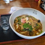 ラーメン フト - 私が頼んだ、あんかけ焼きそば(税込781円)の特盛り３倍(＋200円)＝981円は、どんぶりがほぼ洗面器だし…