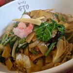 ラーメン フト - こうやって撮ると、いくらもないように見えちゃうけど……