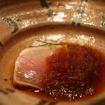 鮨 しみづ - メジマグロ 玉ねぎ酢仕立てアップ