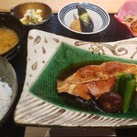 Yuusai - 定食スタイル