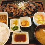 焼肉レストラン平安 - 