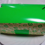 ビッグオーブン・チキンアサヒ - ロティサリーチキンの箱　なぜ両国茶屋の箱　（’’？