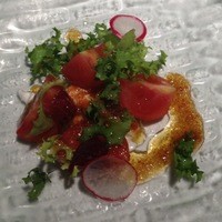 CONCA - 冷たい前菜：水牛のモッツァレラチーズとトマトのカプレーゼ