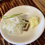 いし豆 - とりごぼうには生姜の薬味も...♪*ﾟ