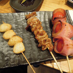 焼鳥居酒屋 代表鳥締役 かいかぶり - 