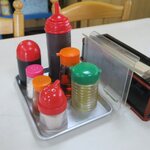 食堂 田舎家 - 調味料です