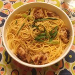 タパス＆タパス - グリルチキンと九条ねぎのレモン醤油バター 中身