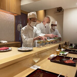 銀座 しのはら - 何やら葉っぱを(ﾟ∀ﾟ)