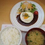 An Tandoru - 隠岐牛入り手捏ねハンバーグランチ~目玉焼き付き