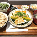 ブック＆カフェ喫茶去 - 