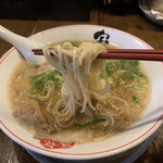 熟成細麺 宝屋 - 