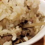 麺屋 六感堂 - 牛肉とごぼうの炊き込みご飯