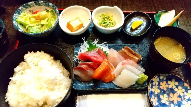 魚良 ウオヨシ 田崎橋 定食 食堂 食べログ