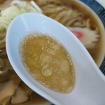 恵比寿 - 醤油ラーメンのスープ