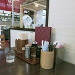 恵比寿 - 感じ良い接客の店内