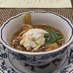 Imaishi Hanten Suzuka - 吉切フカヒレ醤油煮込み
                        太い繊維のフカヒレと、いい塩梅のソースがマッチ⭐️⭐️⭐️⭐️⭐️
                        