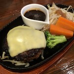 東京 Red it Meat - チーズハンバーグ