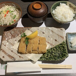 とんかつ食房 厚○ - 