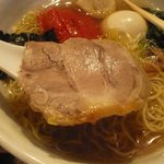 RAMEN CiQUE - チョイ薄めだが脂少な目。