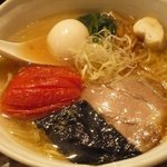 塩ラーメン 700円、焼きトマト 150円、白味玉（塩味）100円