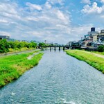 喫茶葦島 - ◎鴨川と三条大橋の眺め。