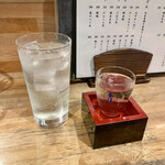 白いおでん 丸喜酒店 - 酎ハイライム、金稜 濃藍