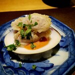 日本料理FUJI - ドライトマトのクリームに大和蛤のおかき揚げ。これはトマトクリームのお味が強すぎて、せっかくの蛤の味わいが勿体なかった・・・。別々に頂くと勿論凄く美味しい。