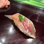 大和寿司 - おかわりタイムの鯵！新鮮だなぁ