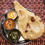 プラシッダ TAJ - 2種カレーセット、ライスなし