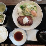 Suteki Chuubou Benibana - おろしポン酢ハンバーグ定食