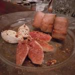 ア ミオ アージョ - ゴルゴンゾーラとマスカルポーネのパテとフレッシュいちじくの盛り合わせ！