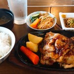 しゃぶ太郎 - 豚ちゃんロース生姜焼き定食180ｇ   ￥850  納豆 ￥50