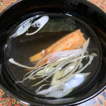 すし徳 - 先ずはお吸い物から…