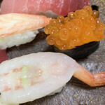 すし徳 - 「生えび」も甘いし「いくら」も山盛りっ！！