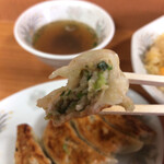 中華 兆徳 - 餃子の餡