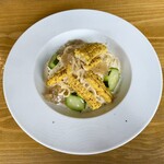 Manoya - 焼きとうもろこしとズッキーニのクリームパスタ コンソメジュレ、サラダ、スープ