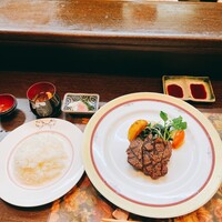 ステーキハウス キッチンリボン - 