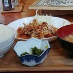 紋蔵 - 生姜焼き定食