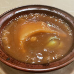 新広東菜 銀座 嘉禅 - フカヒレ（よしきりざめ） 
オイスターソースの風味が効いてます。 
底にご飯が少量。