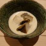 すし宮川  - 蝦夷アワビ