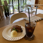 Komichi Kafe - 