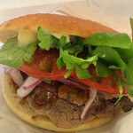 軽井沢フラットブレッズ - グリルビーフサンド　税込980円