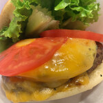 軽井沢フラットブレッズ - けっこう厚めなお肉です