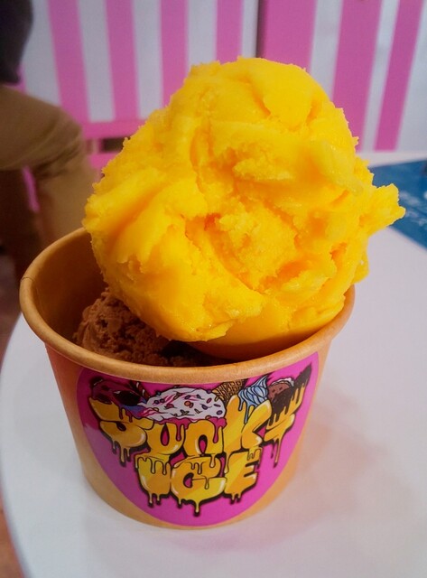 【junkie】アイスドピニャコラーダ JUNKY ICE - Yomitan Village/Gelato,Ice cream | Tabelog