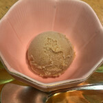 レストラン ウイング - マロンのアイス