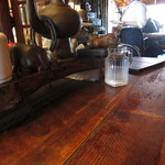 ヴィラ・アフガン - テーブルの上