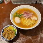 Gyokai To Chuukasoba Totoyamichi - スパイシーカレーヌードル ミニキーマ丼付(小鉢サイズ) + 半熟玉子