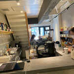 Z::X coffee - 店舗内観①